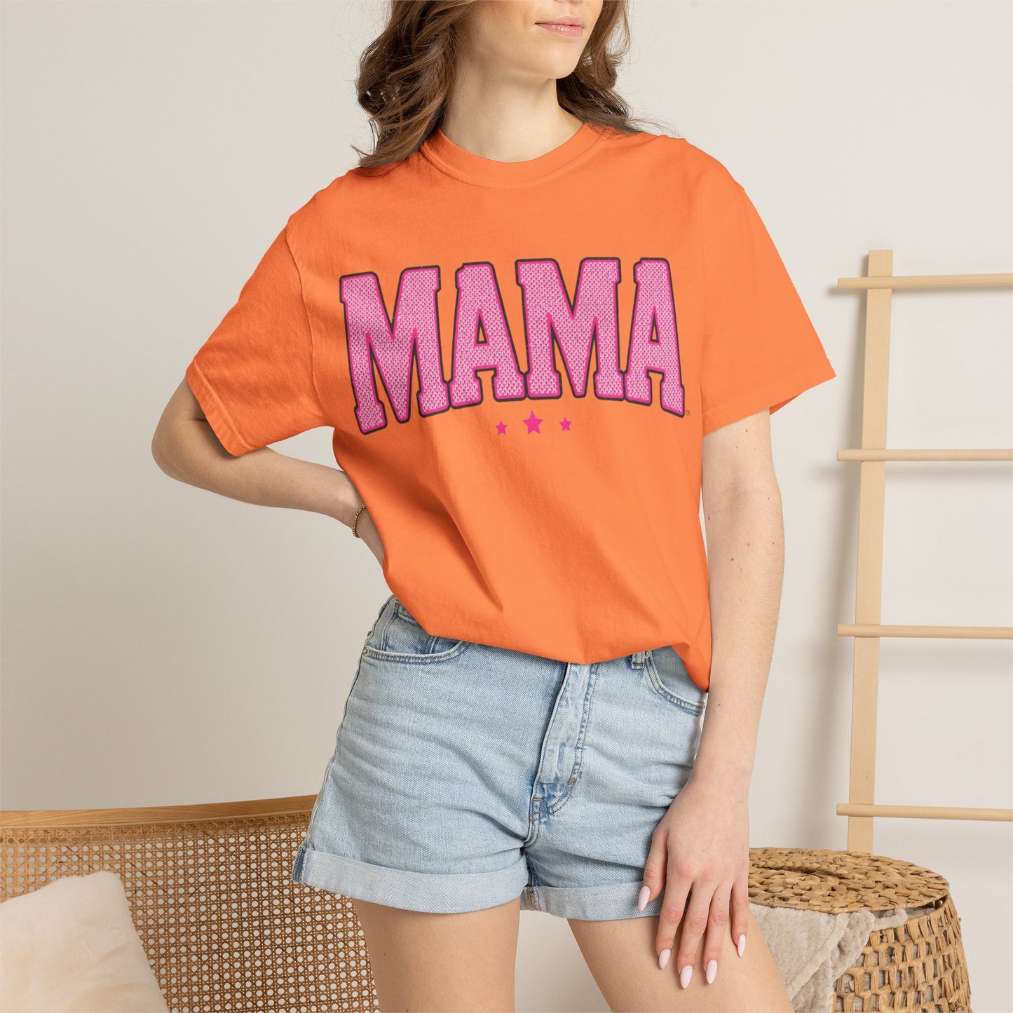 Mama Graphic T-Shirt — Retro Pink Lettering
