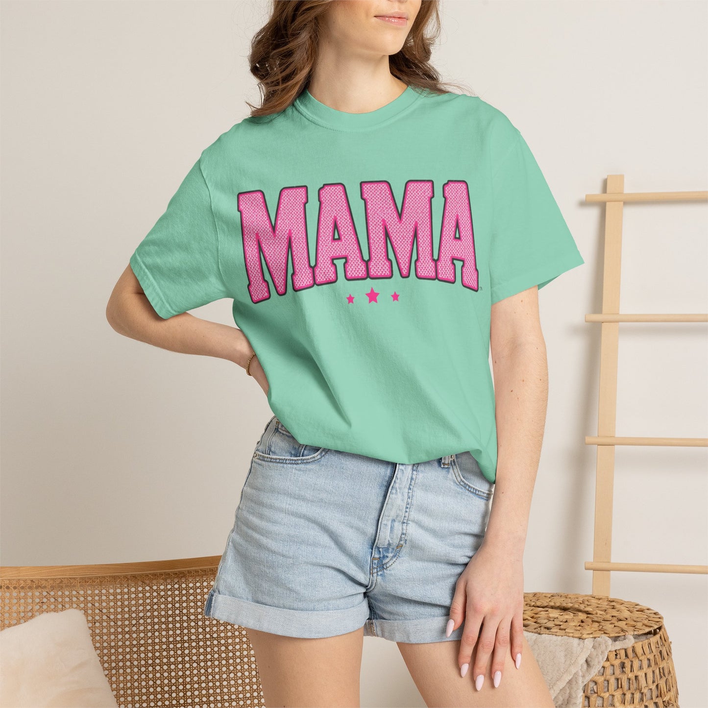 Mama Graphic T-Shirt — Retro Pink Lettering