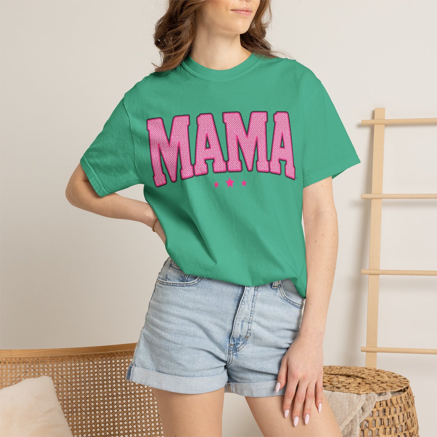 Mama Graphic T-Shirt — Retro Pink Lettering