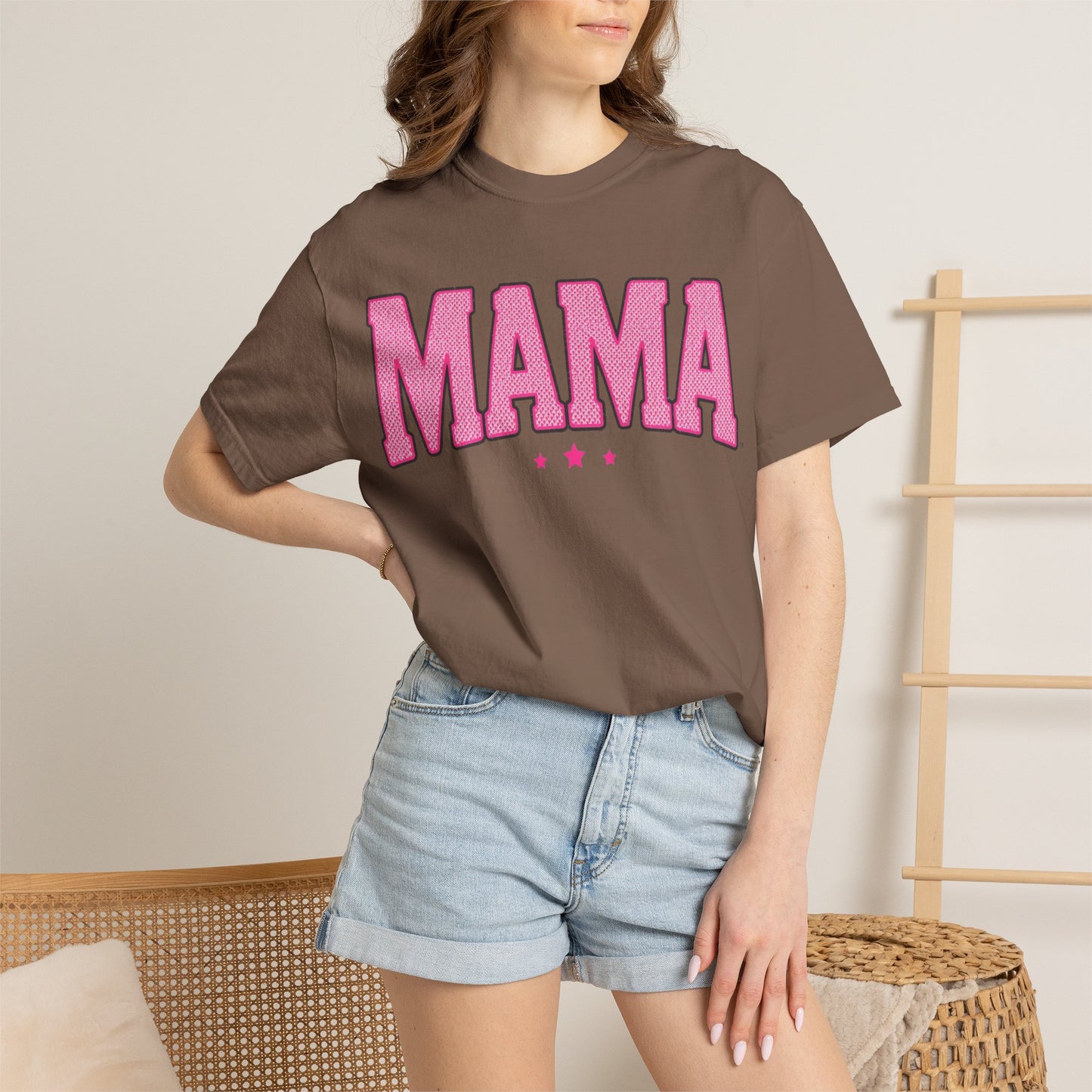 Mama Graphic T-Shirt — Retro Pink Lettering